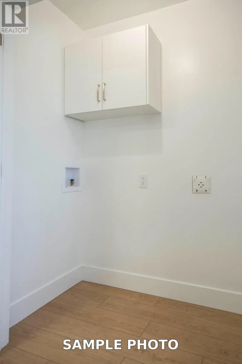 12 Viking Drive