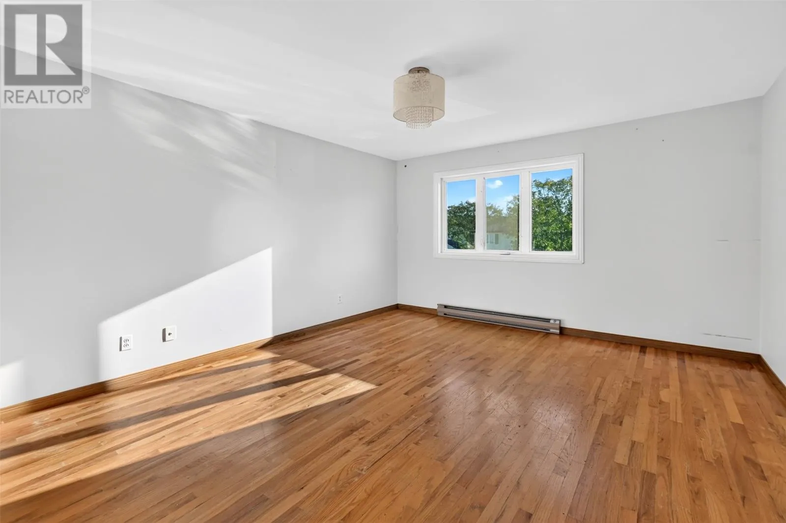4 Inverness Place