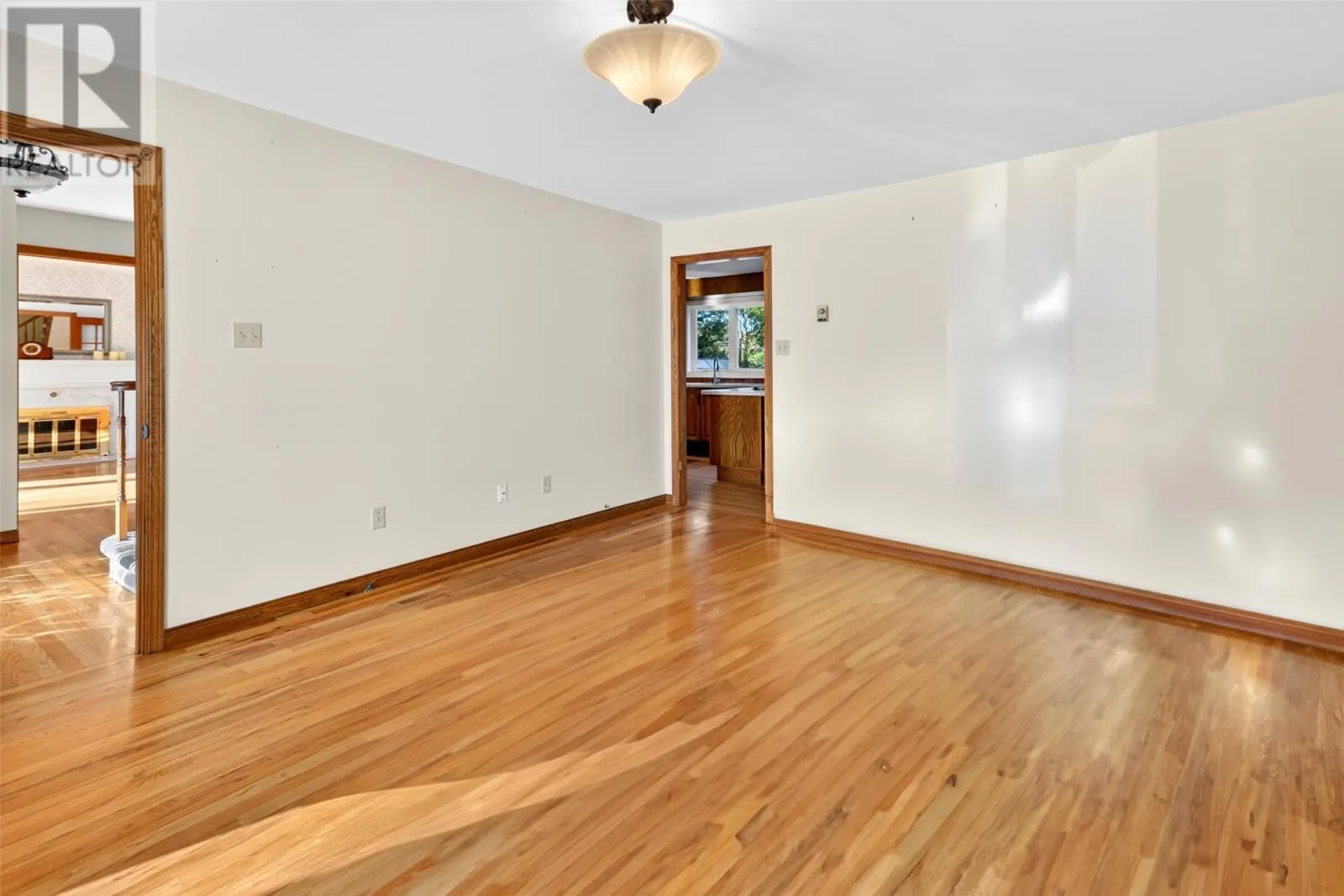 4 Inverness Place