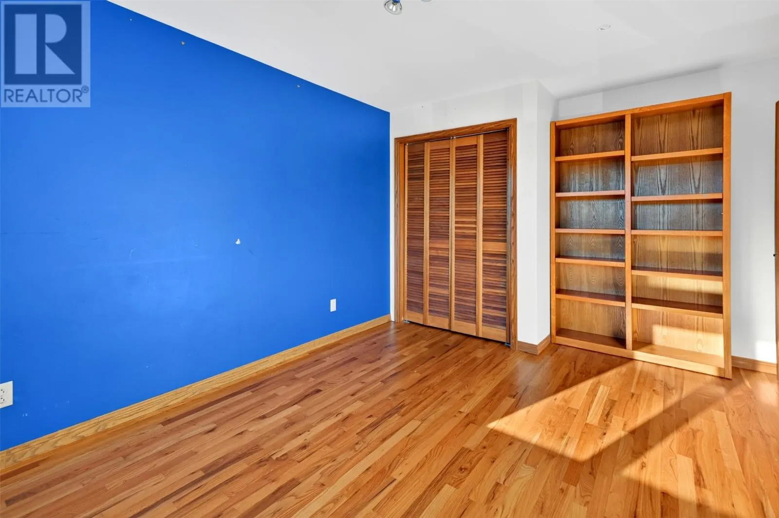 4 Inverness Place