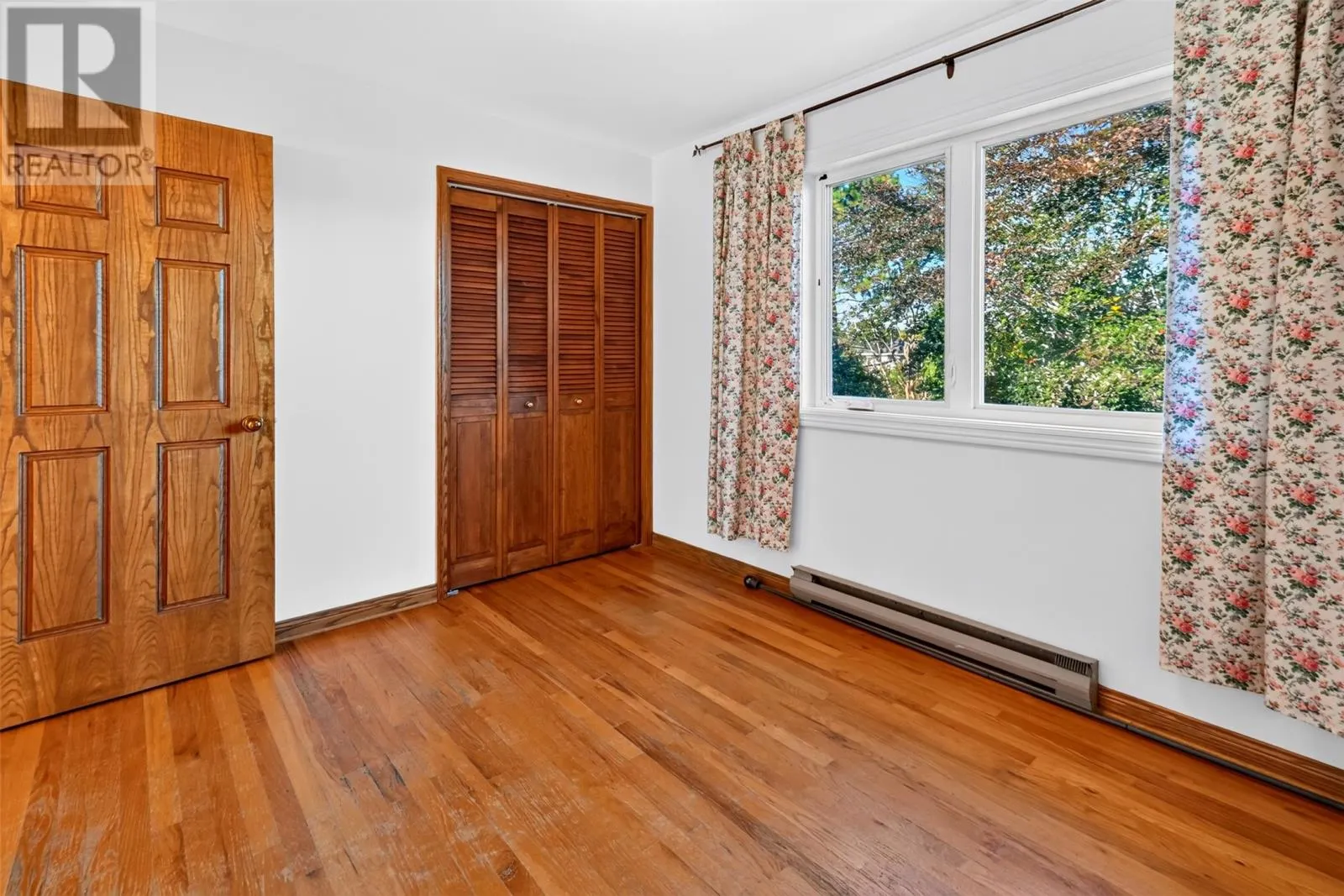 4 Inverness Place