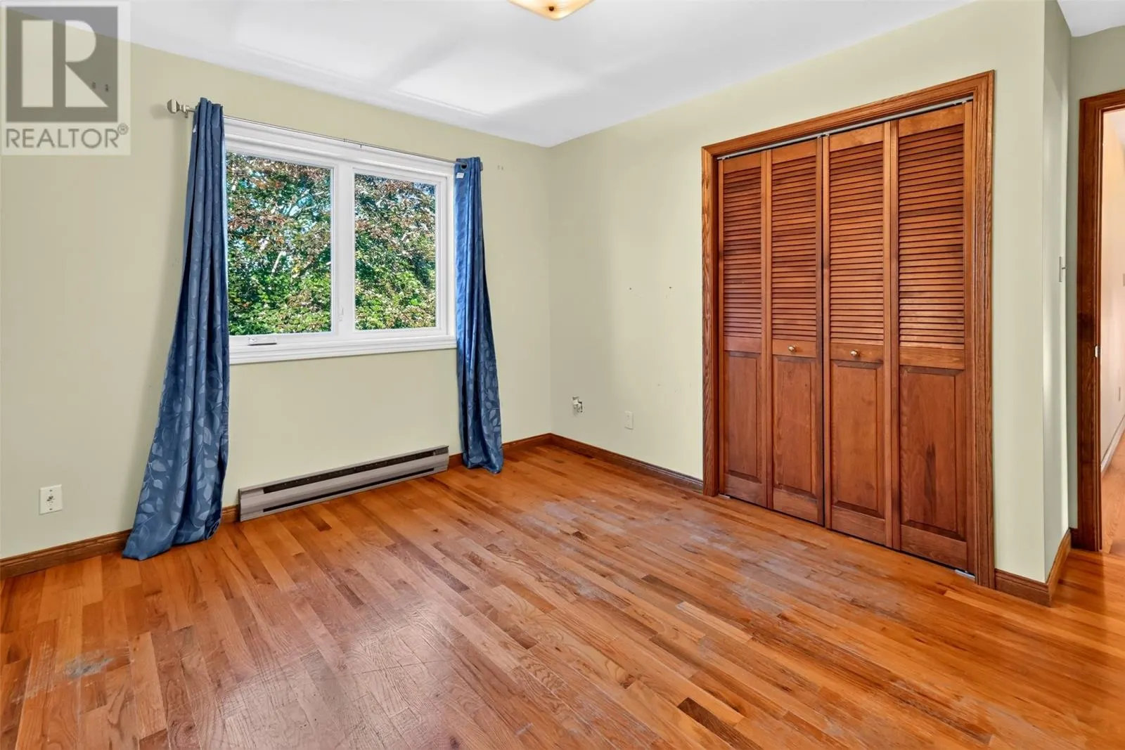 4 Inverness Place