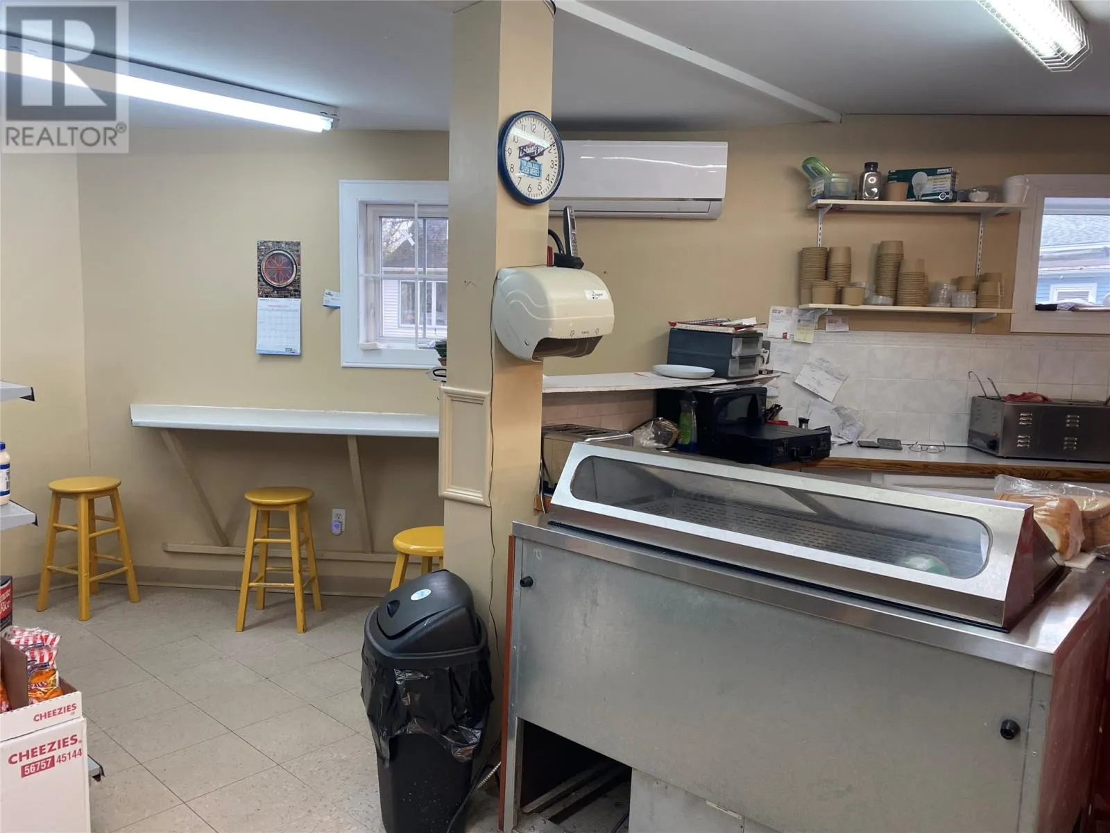 32 PORTUGAL COVE Road