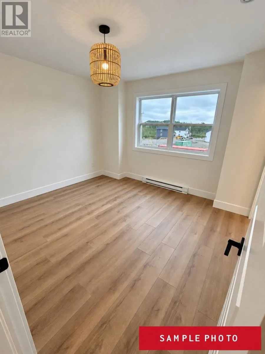 7 Carol Crescent