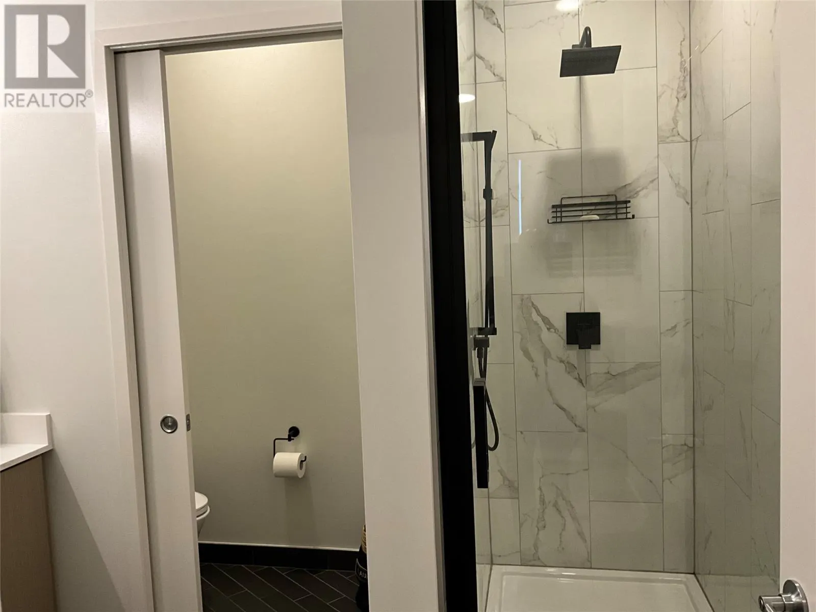 39 ROWAN Street Unit#609 #609