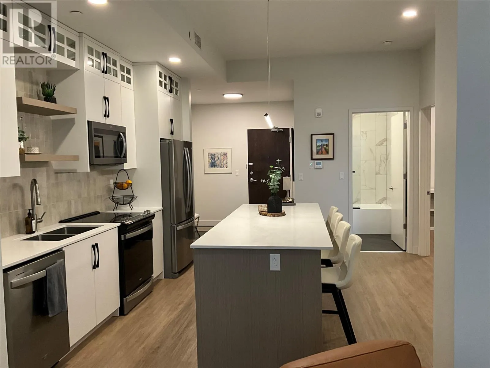 39 ROWAN Street Unit#609 #609