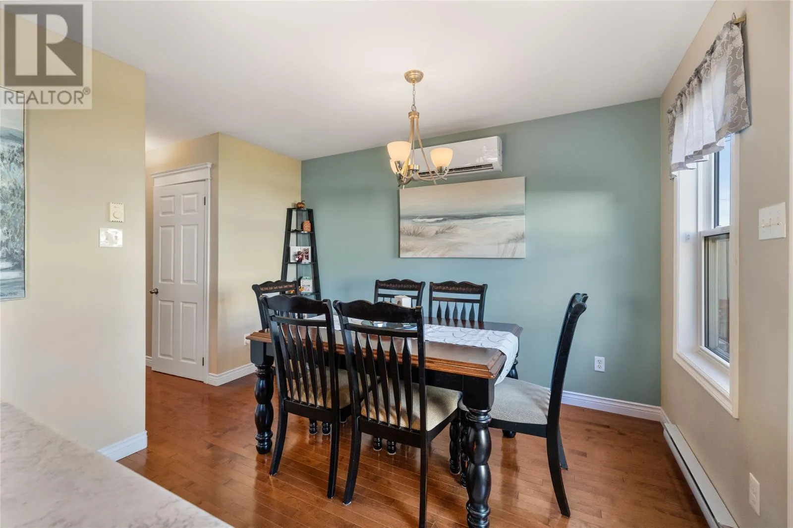 11 Spruce Grove Avenue