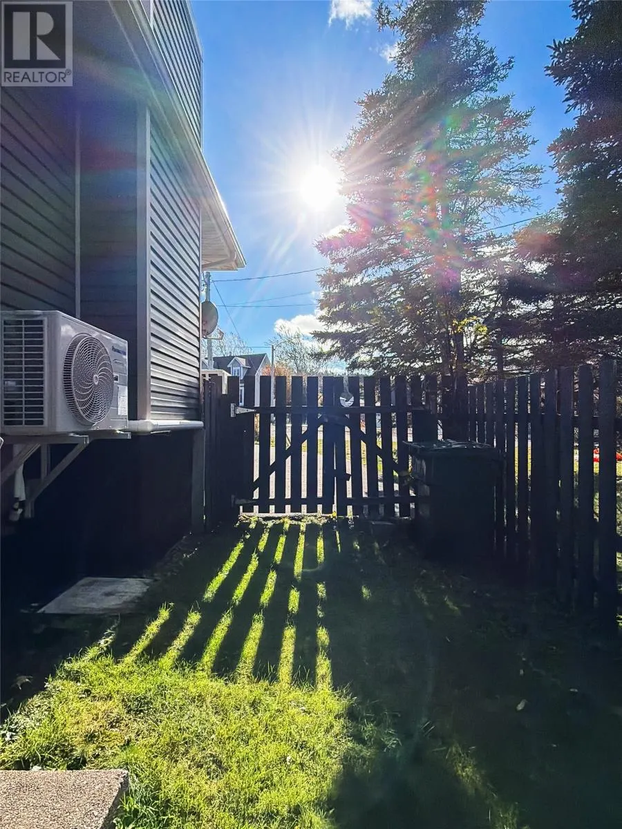 7 Dunford Place