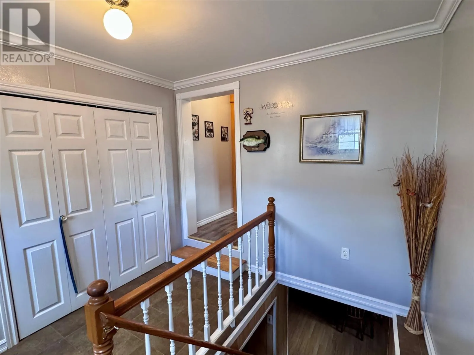 16 Elms Place