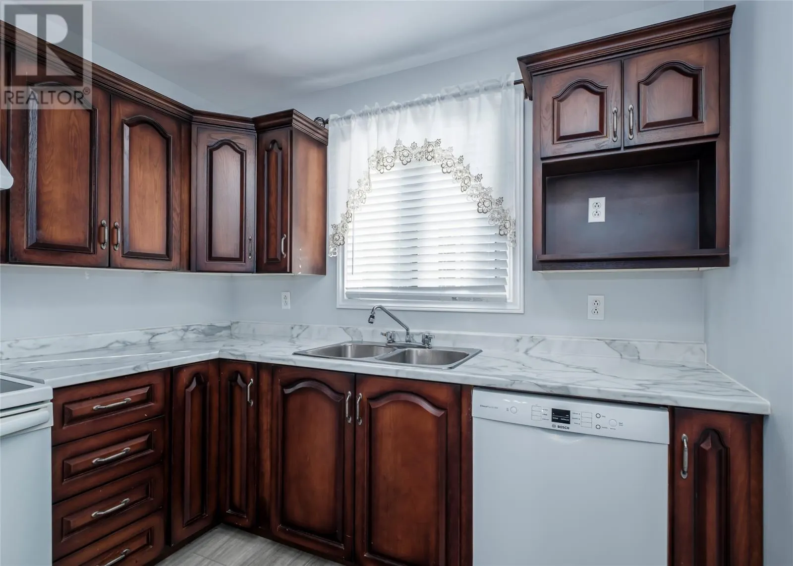 49 Lanse Aux Meadows Crescent