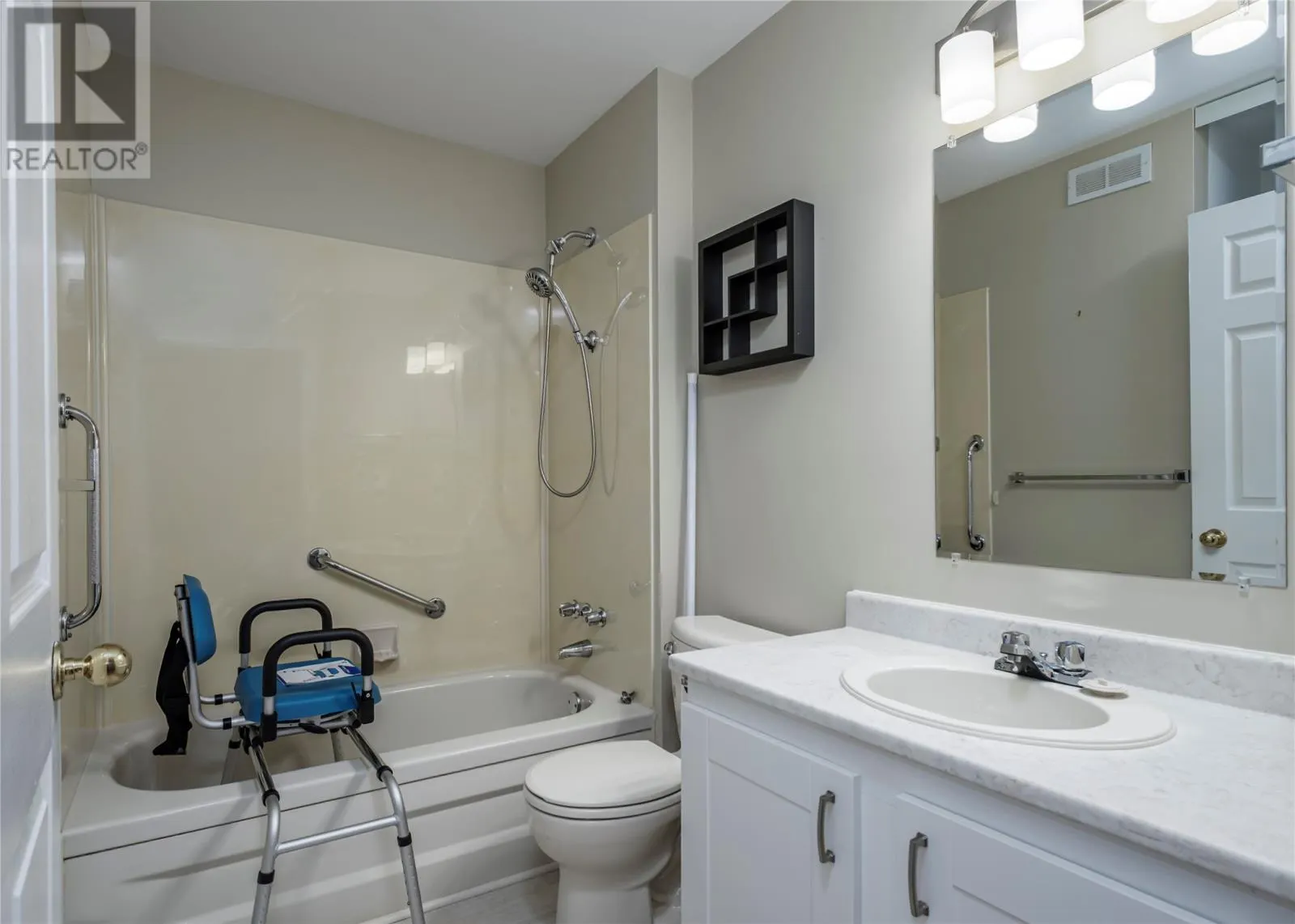 49 Lanse Aux Meadows Crescent