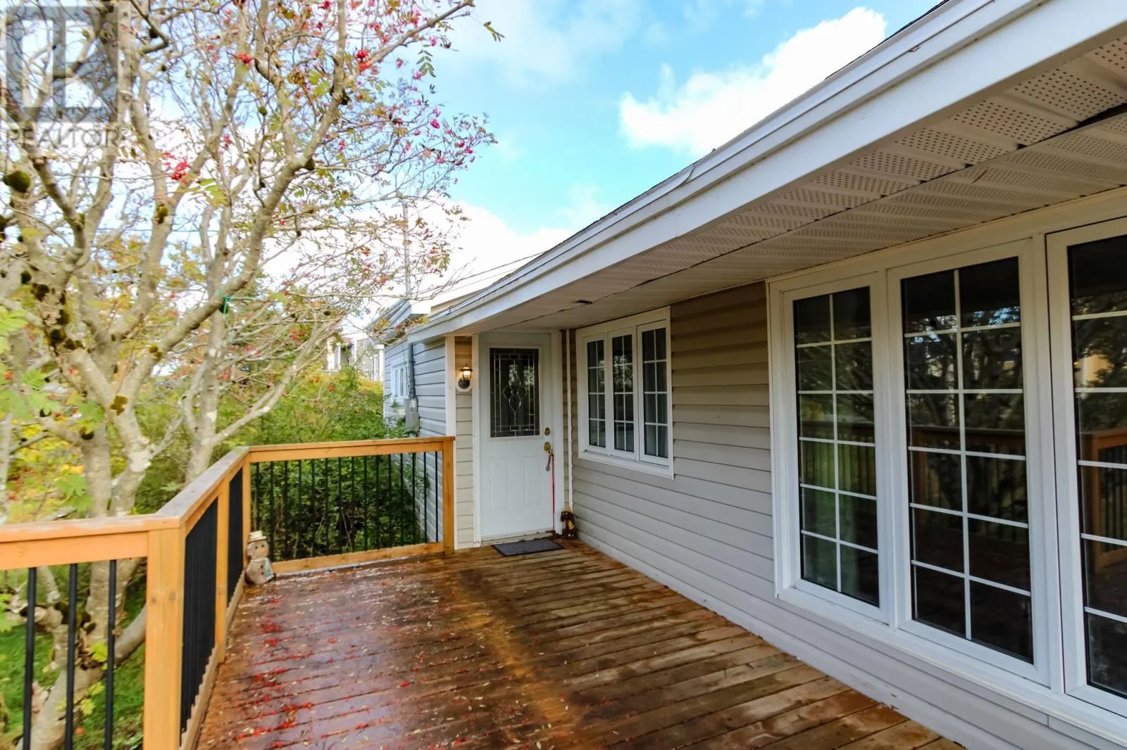 16 Irving Drive