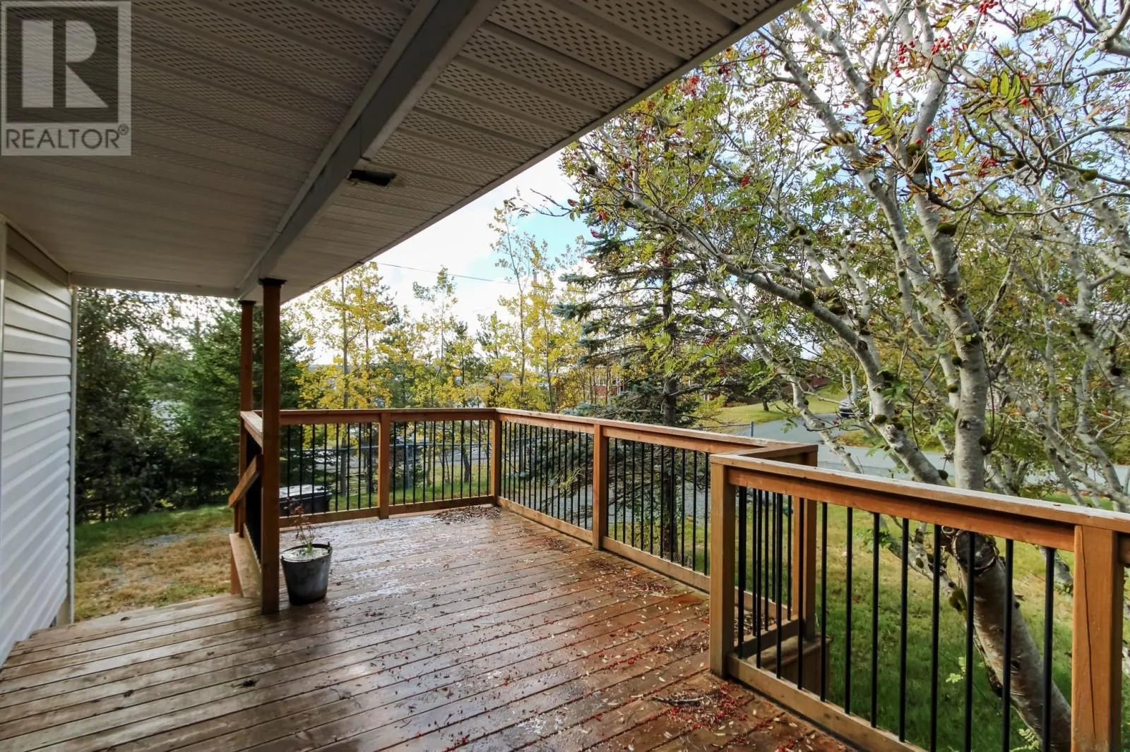 16 Irving Drive