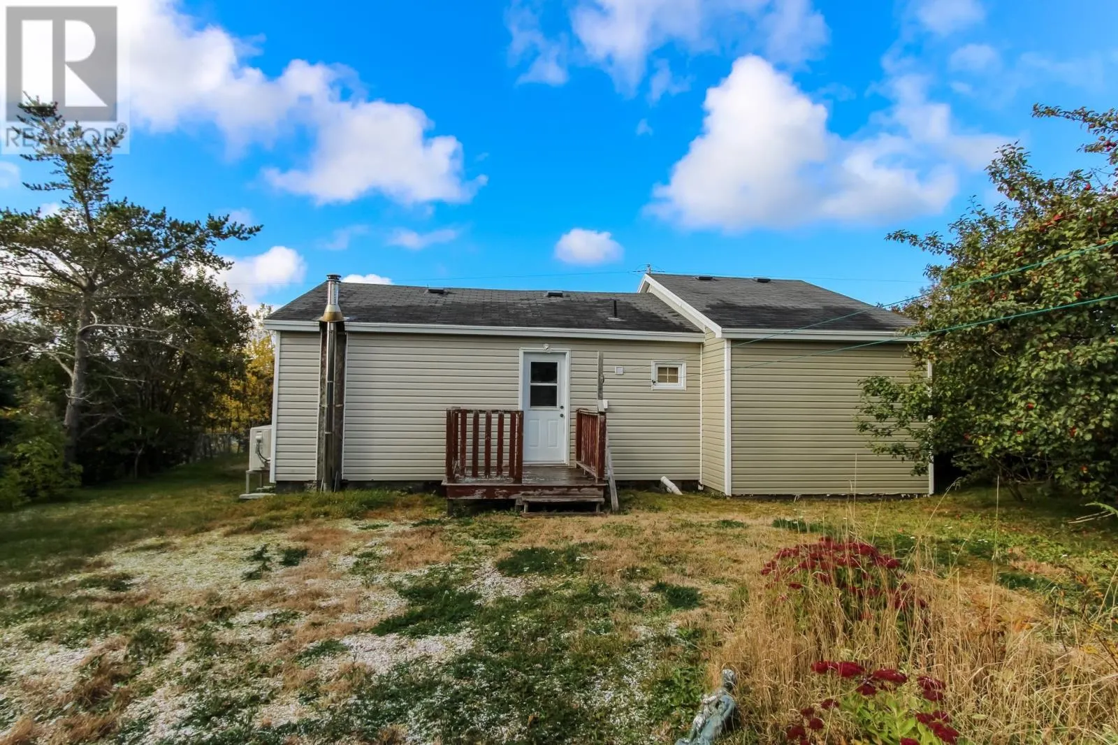 16 Irving Drive