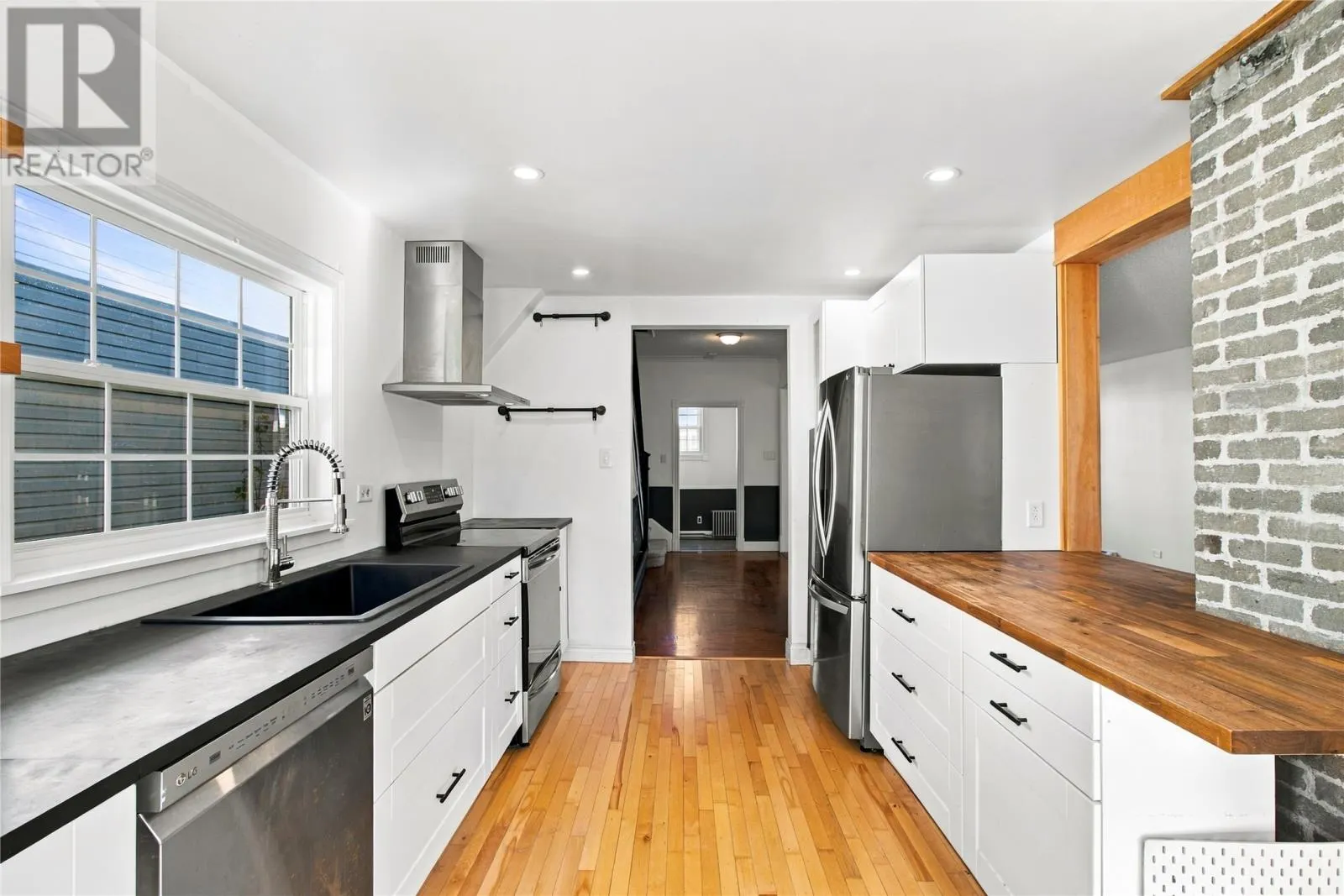 31 Smith Avenue