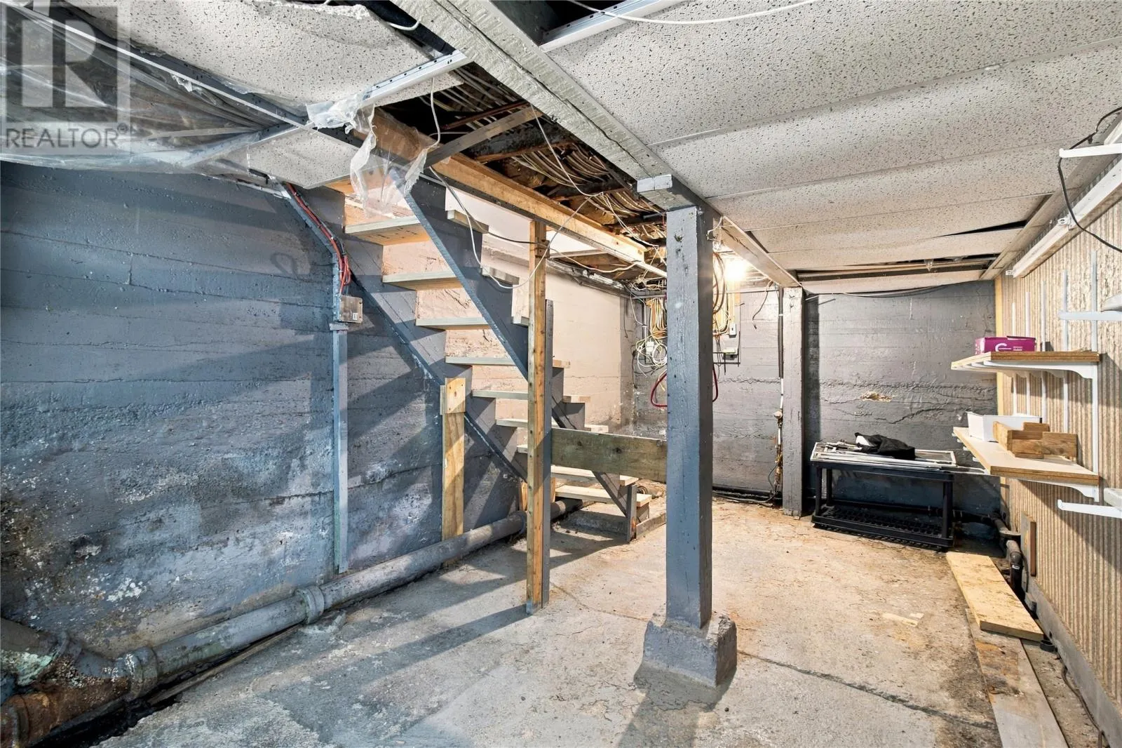 31 Smith Avenue