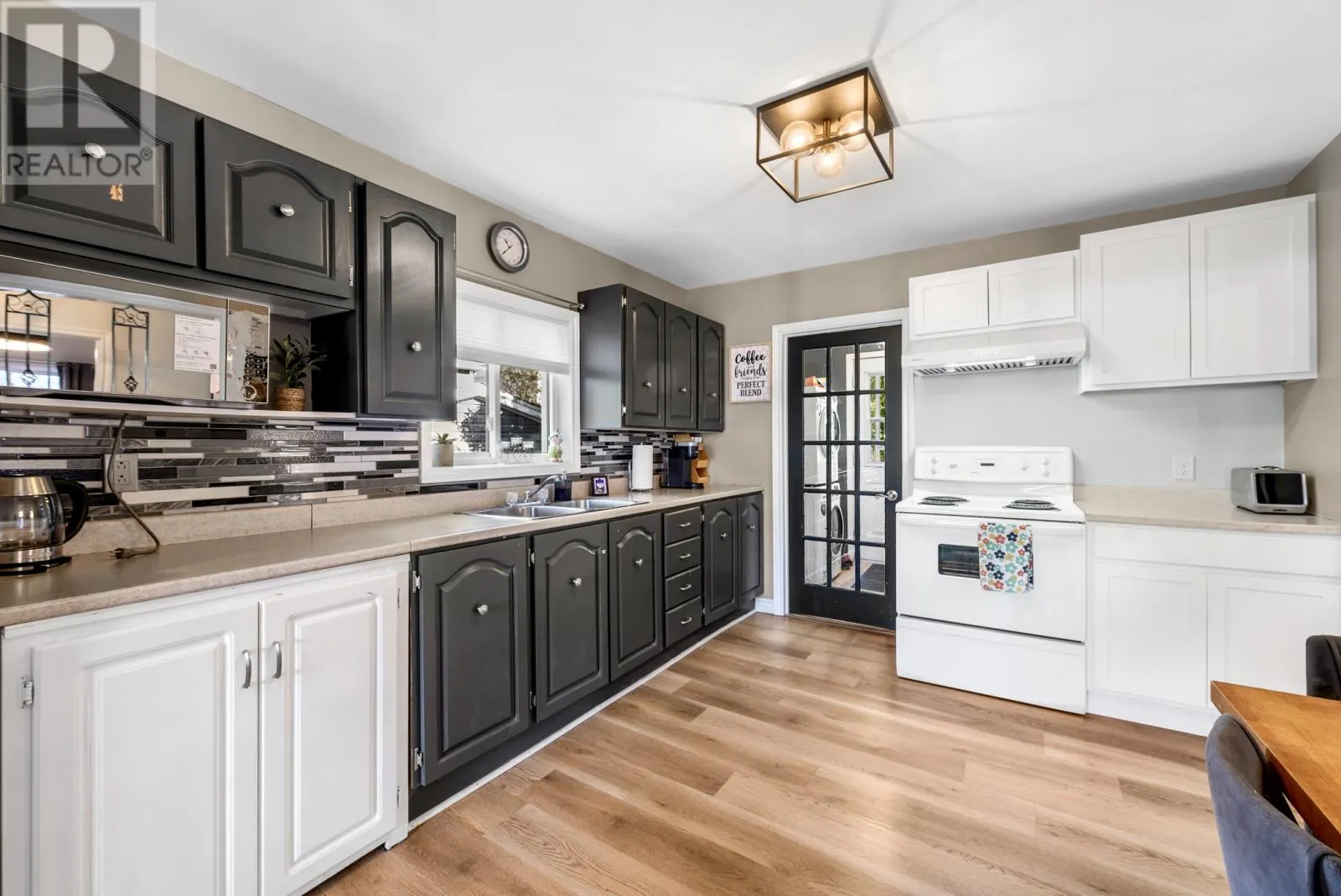 38 Smith Avenue