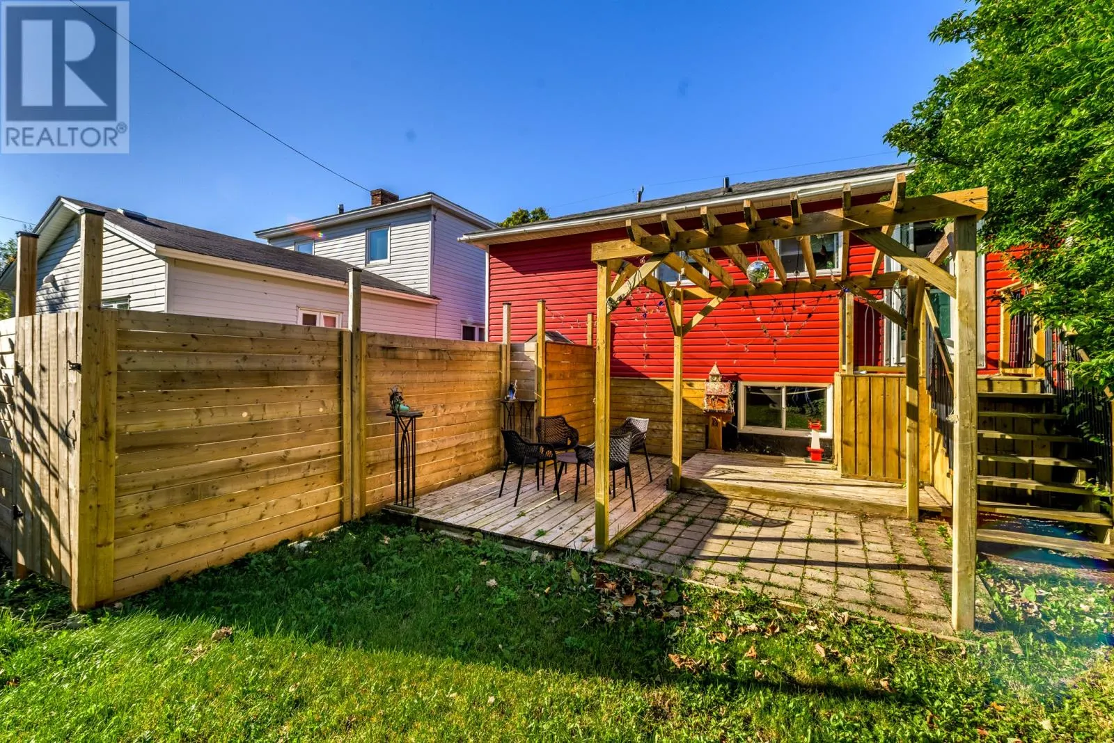 38 Smith Avenue