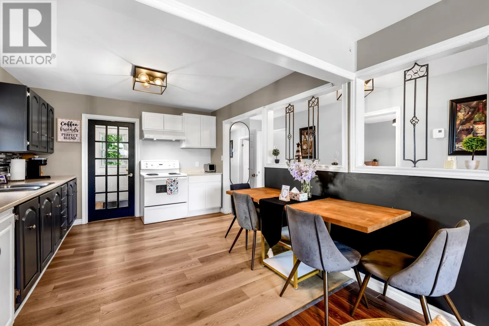 38 Smith Avenue