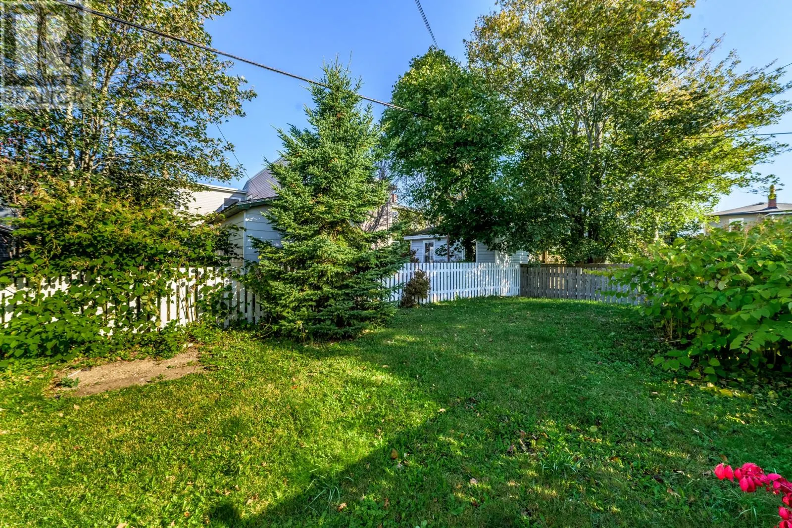 38 Smith Avenue