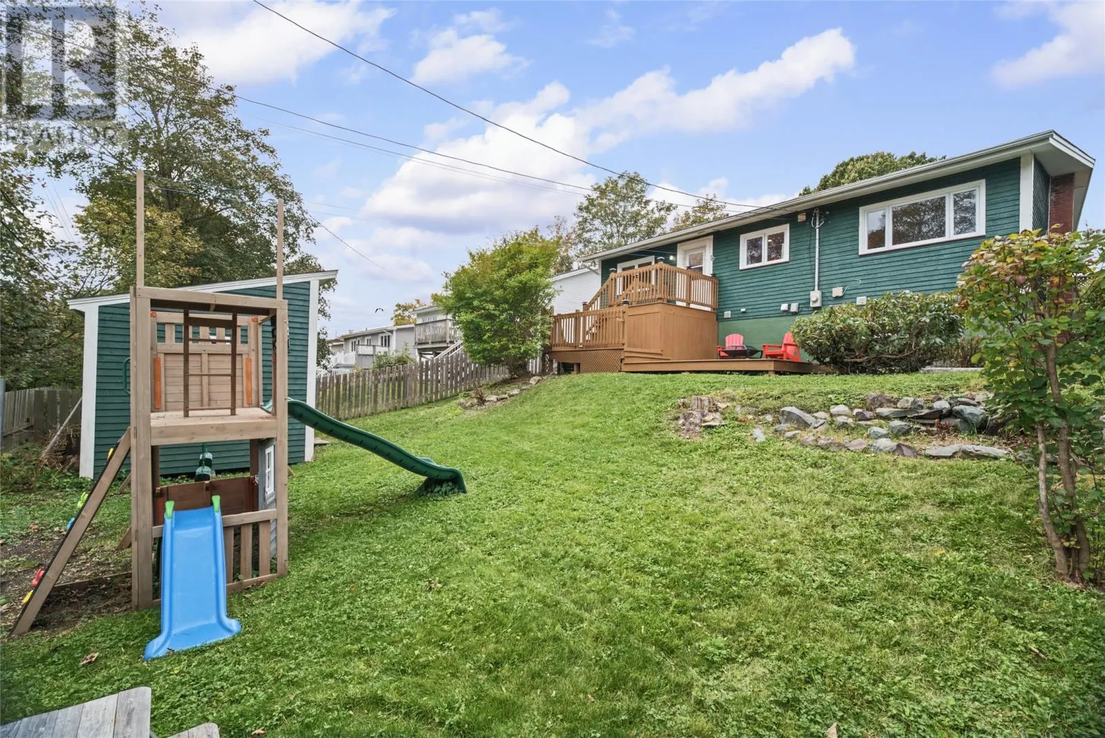 7 Macpherson Avenue