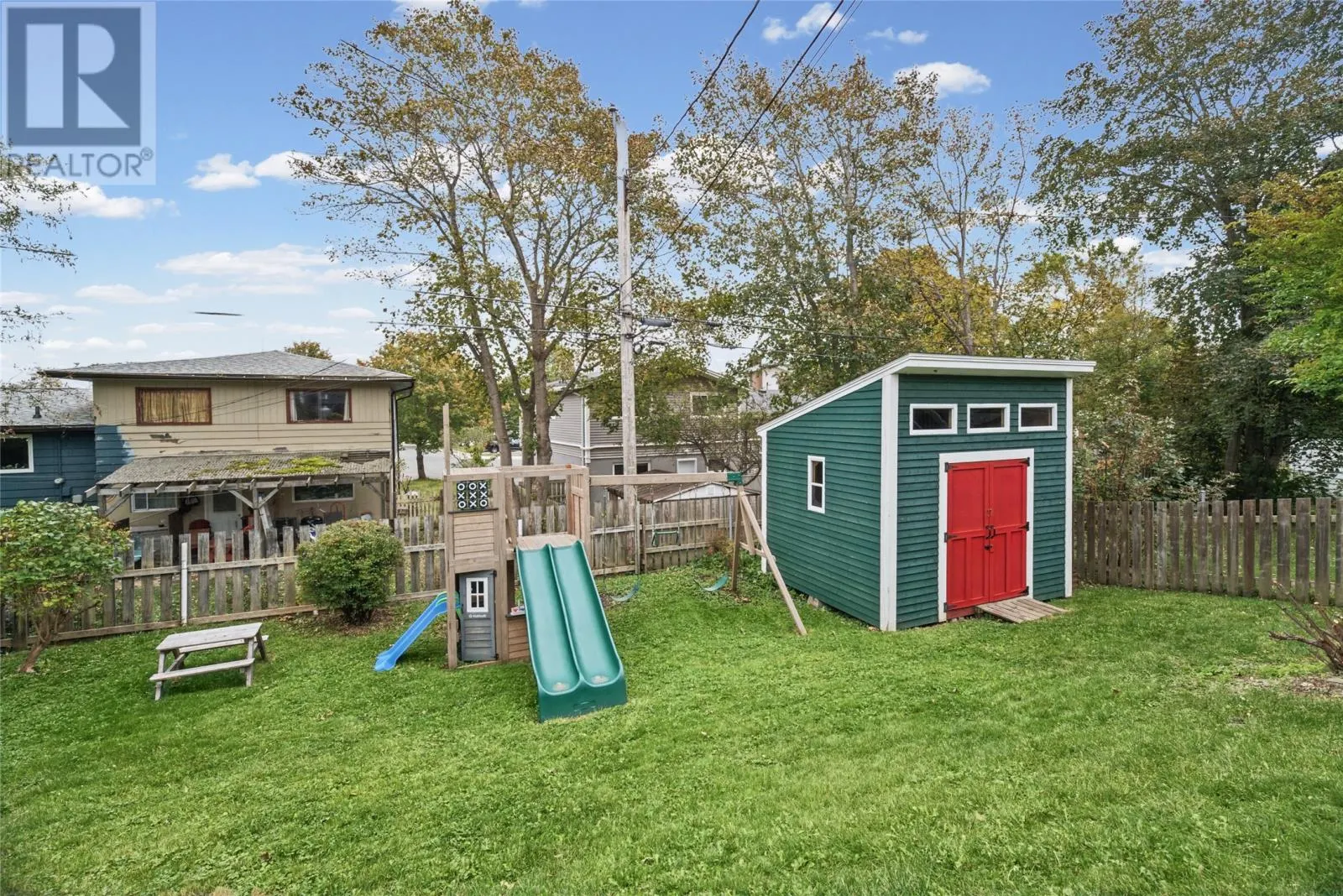 7 Macpherson Avenue
