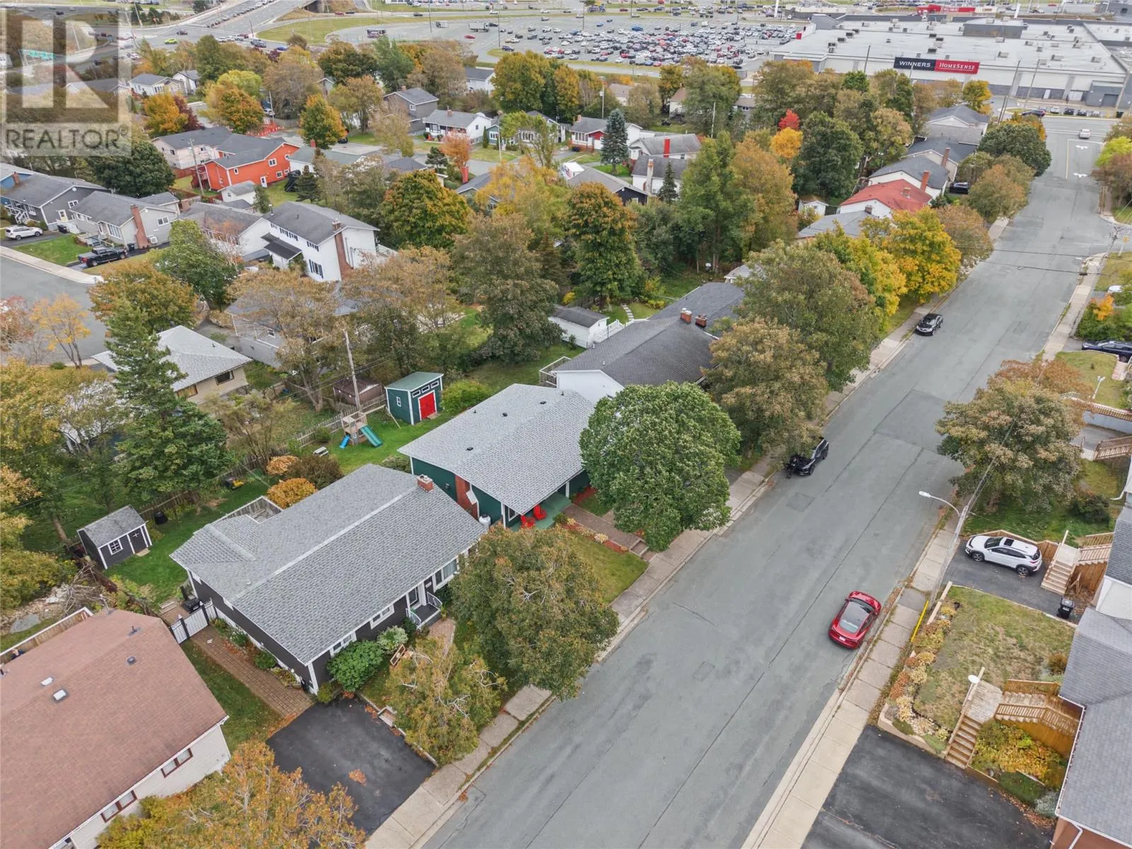 7 Macpherson Avenue