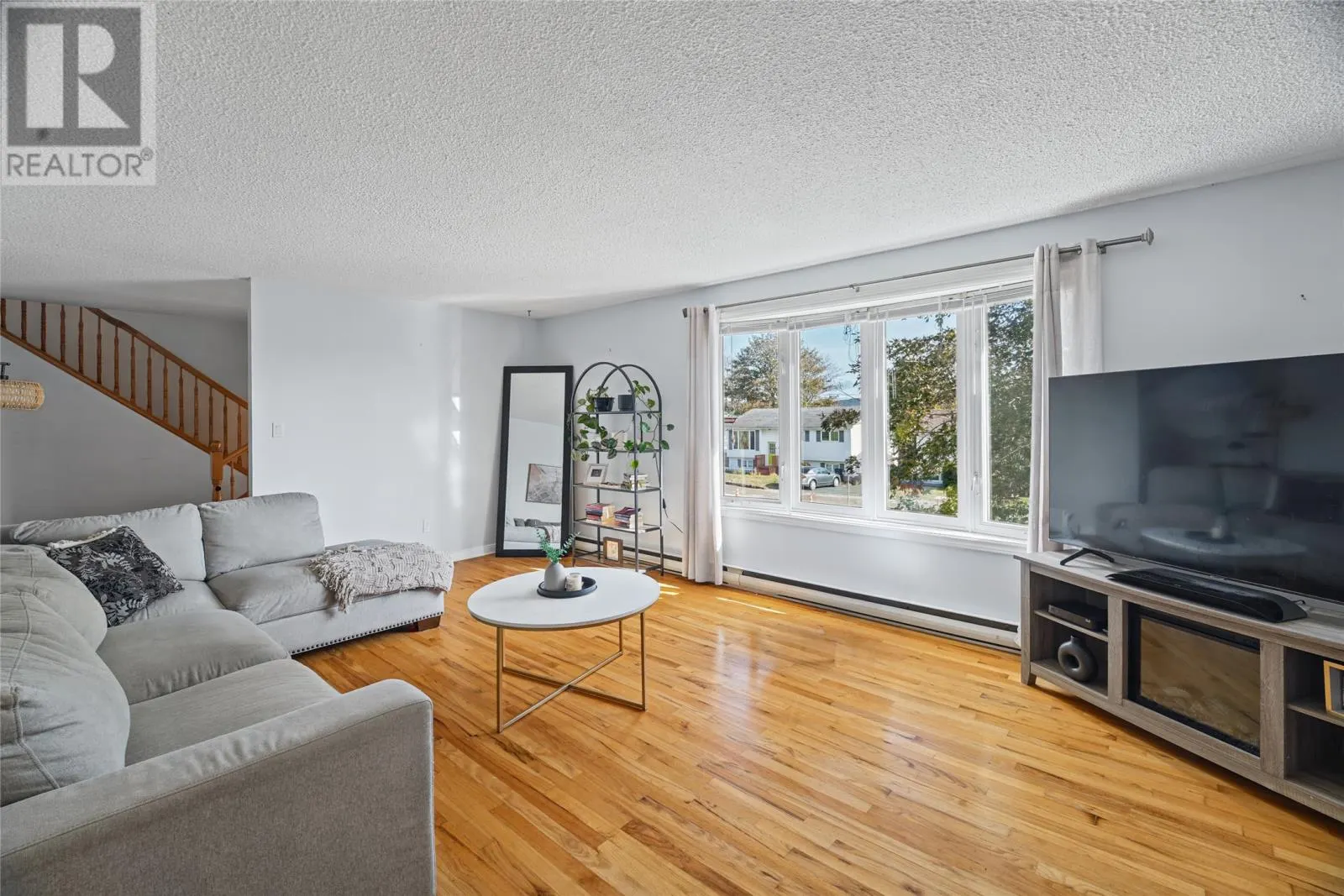 84 Canada Drive