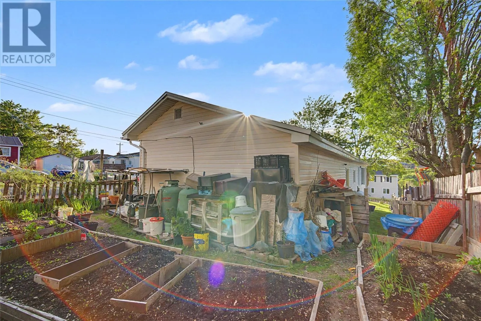 209 Empire Avenue