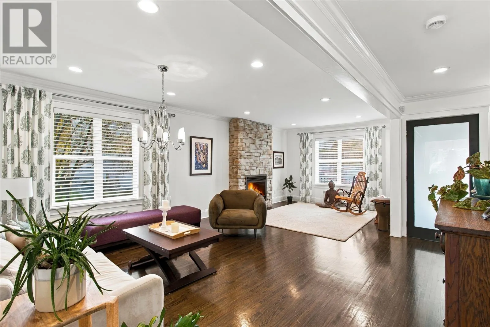 13 Burdell Place