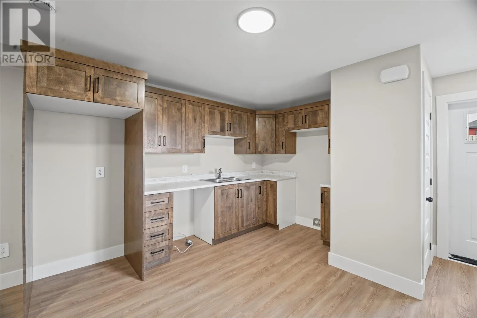7 Prominence Place