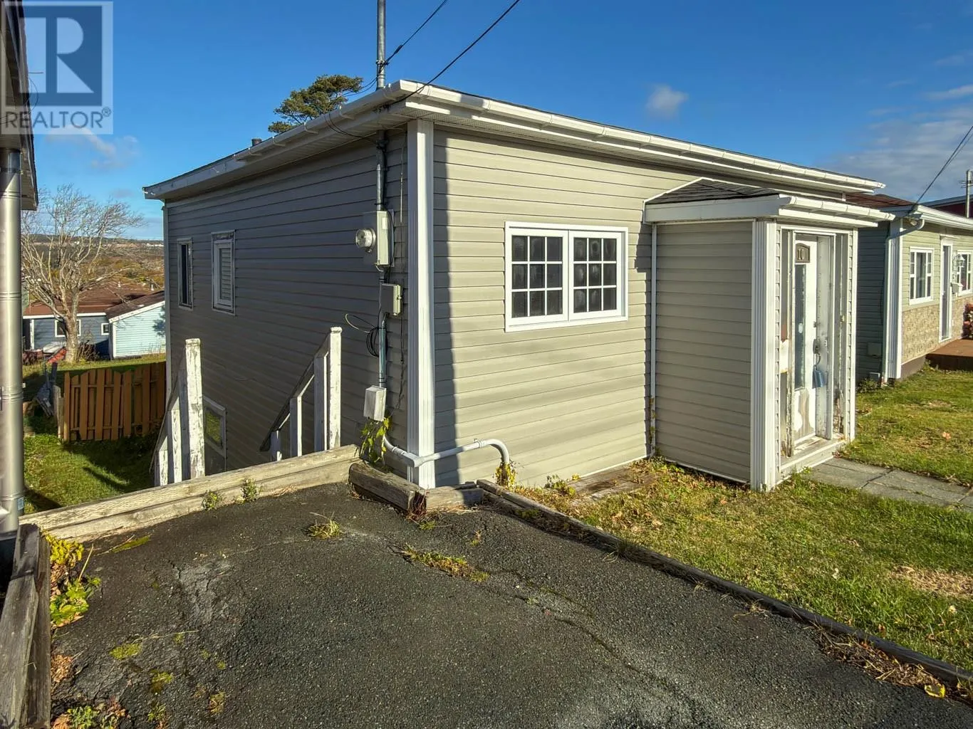 10 Calver Avenue