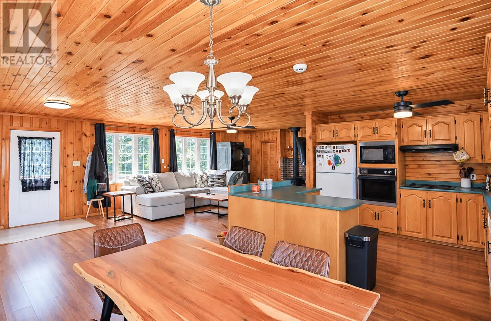81 Cape Pond Road