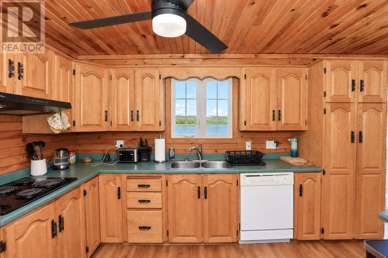 81 Cape Pond Road