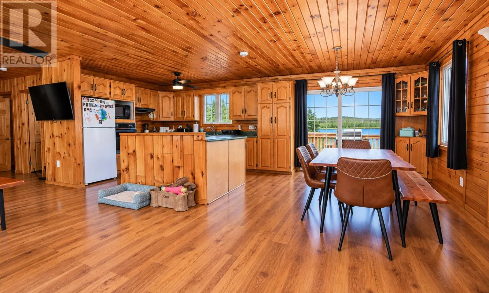 81 Cape Pond Road