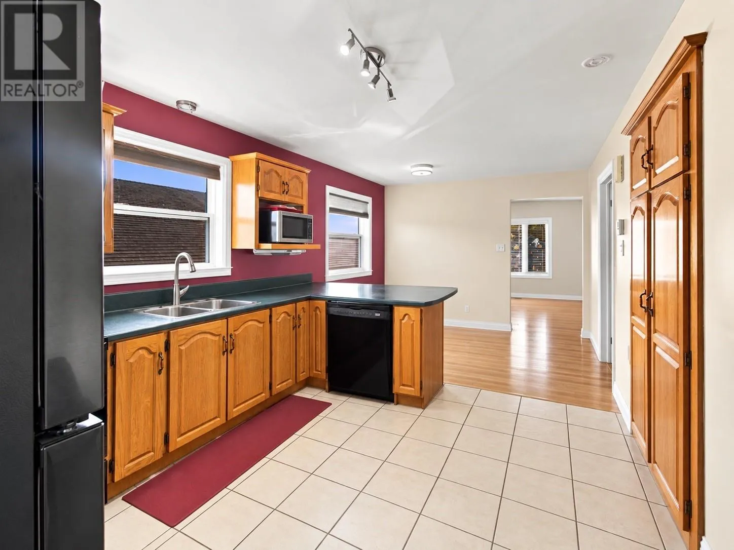 86 GREENSPOND Drive