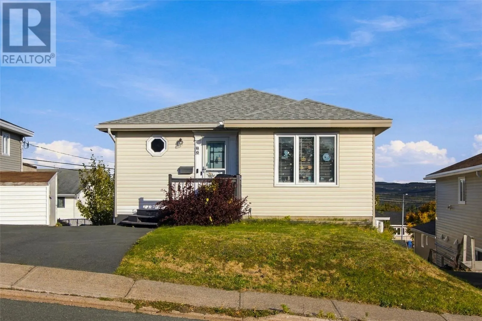 86 GREENSPOND Drive