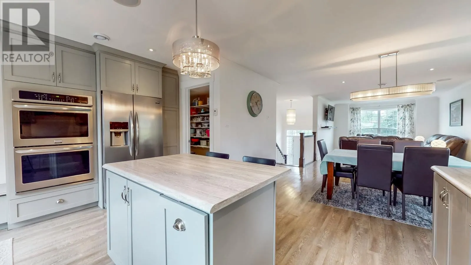 14 Country (14 Manning Hill) Drive