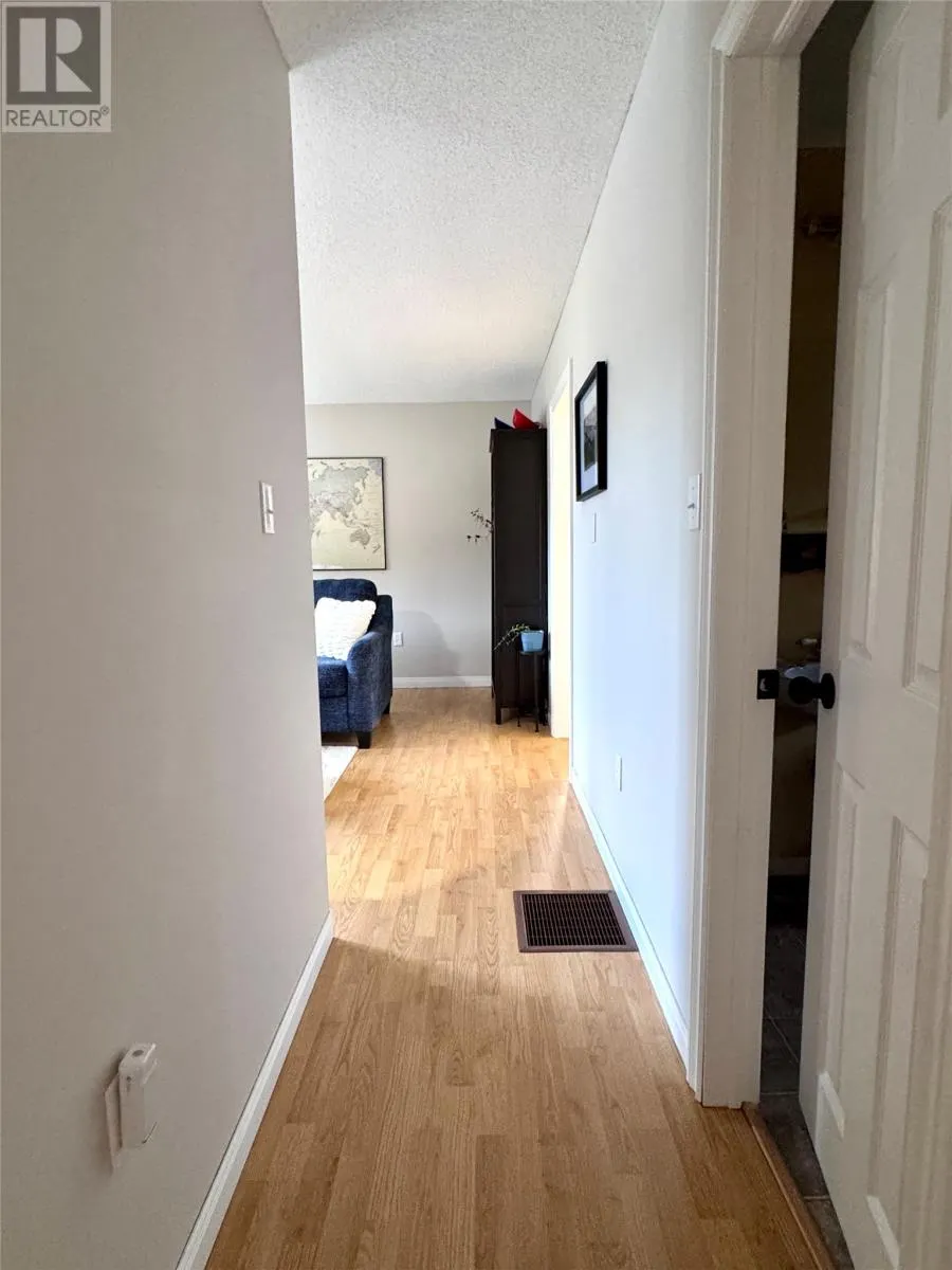 11 Marshalls Lane