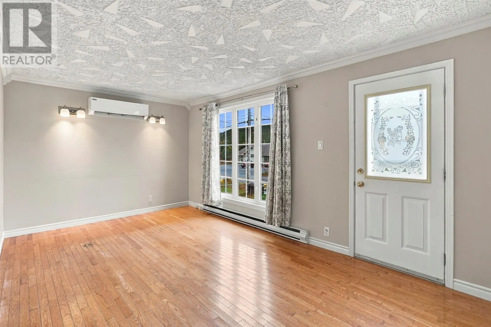 10 Cranes Road