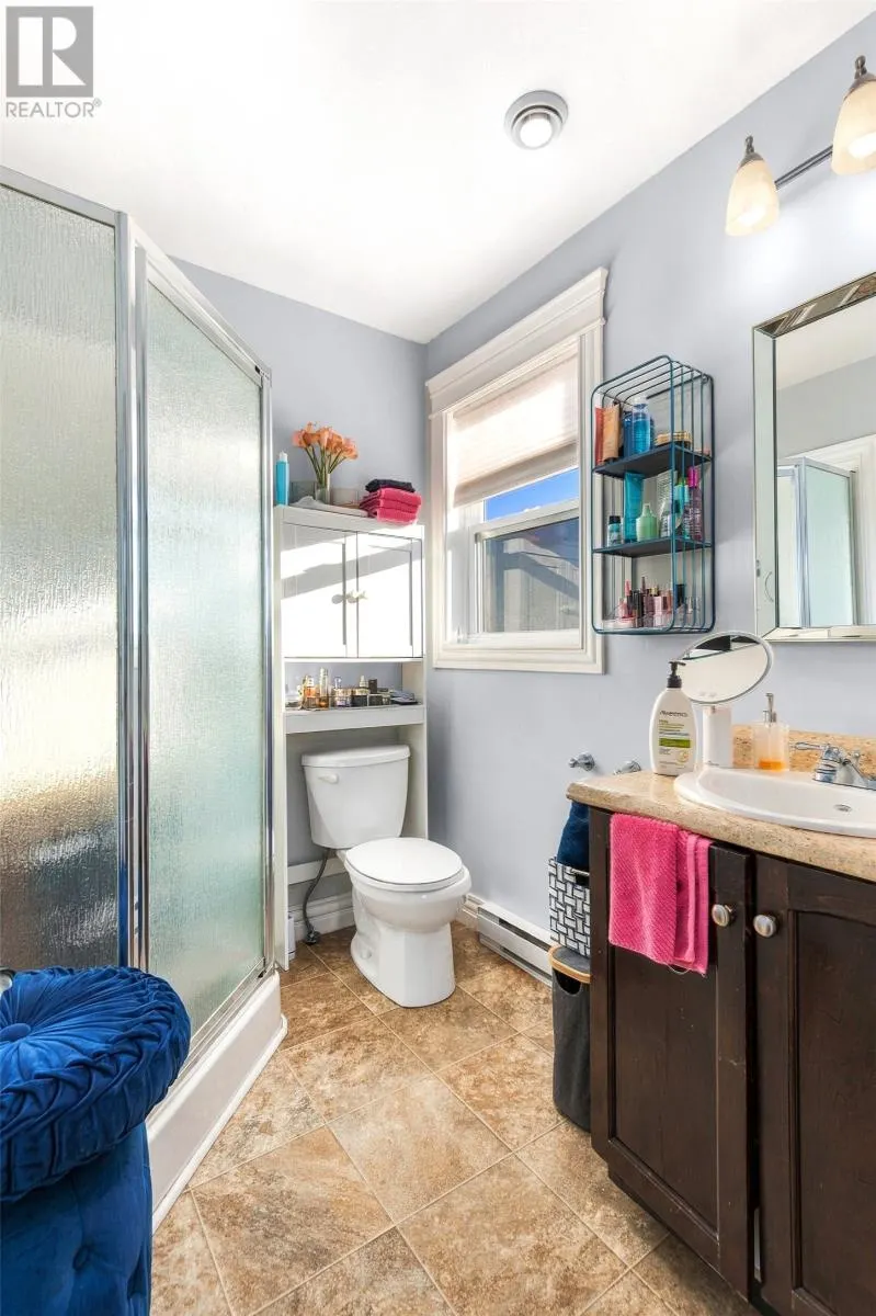 12 Guernsey Place Unit#4 #4
