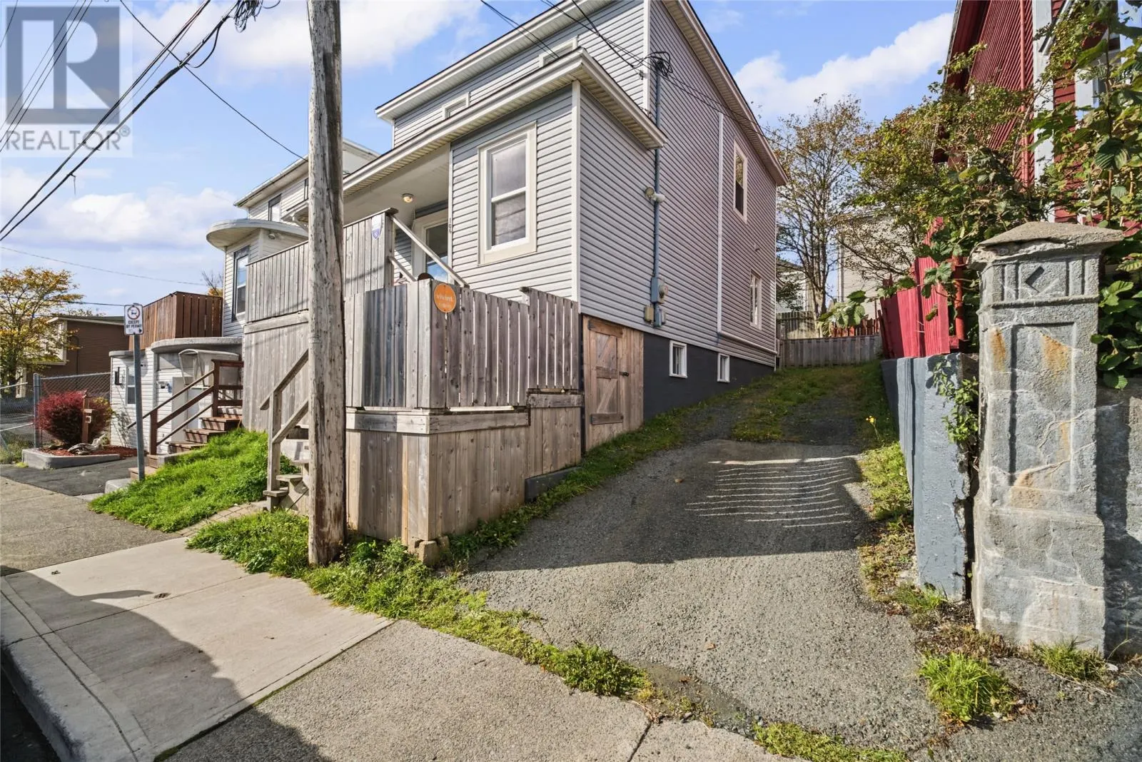 106 Cabot Street