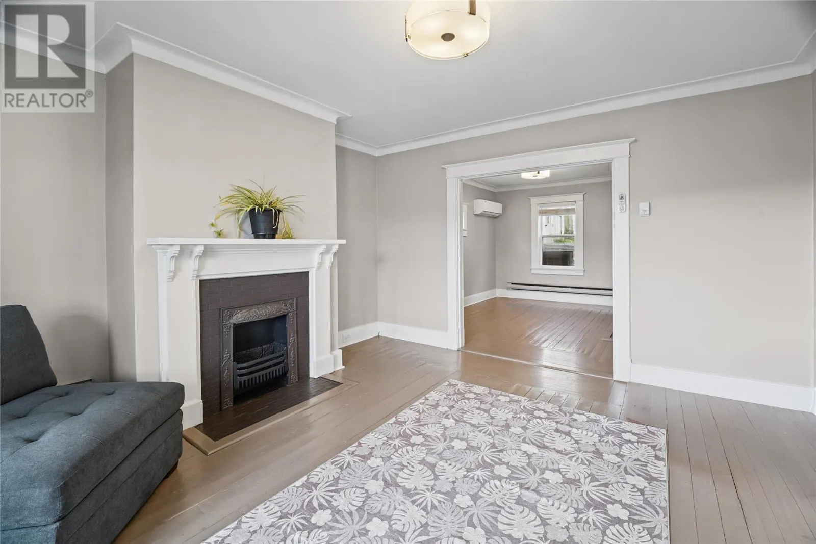 106 Cabot Street