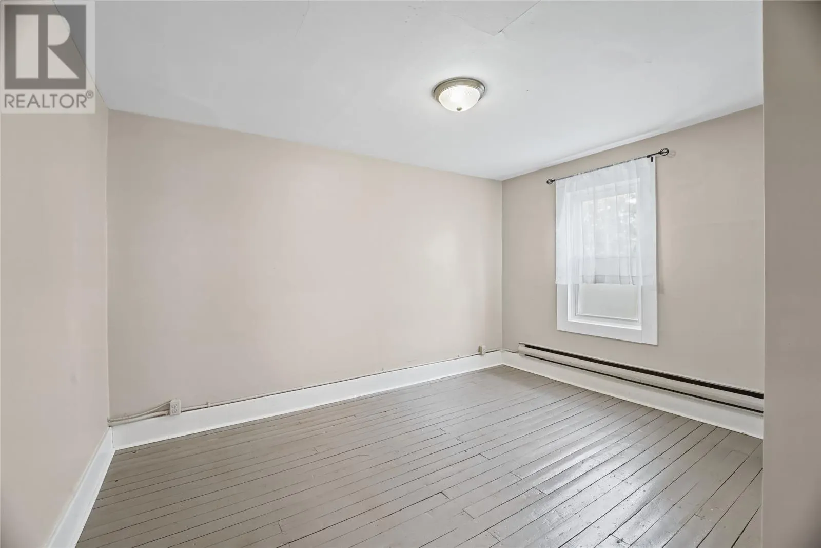 106 Cabot Street