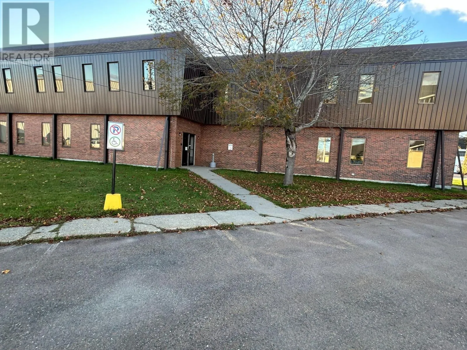 61 Elizabeth Drive