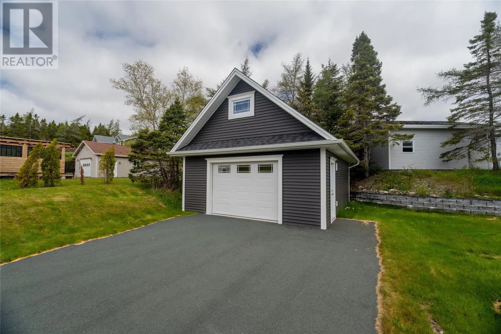 8 Harvey Place