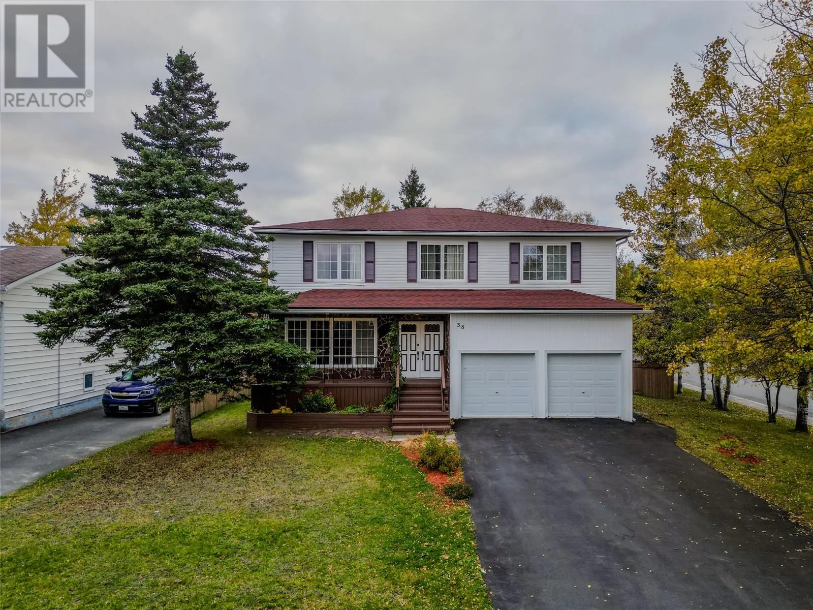 38 Mollison Crescent