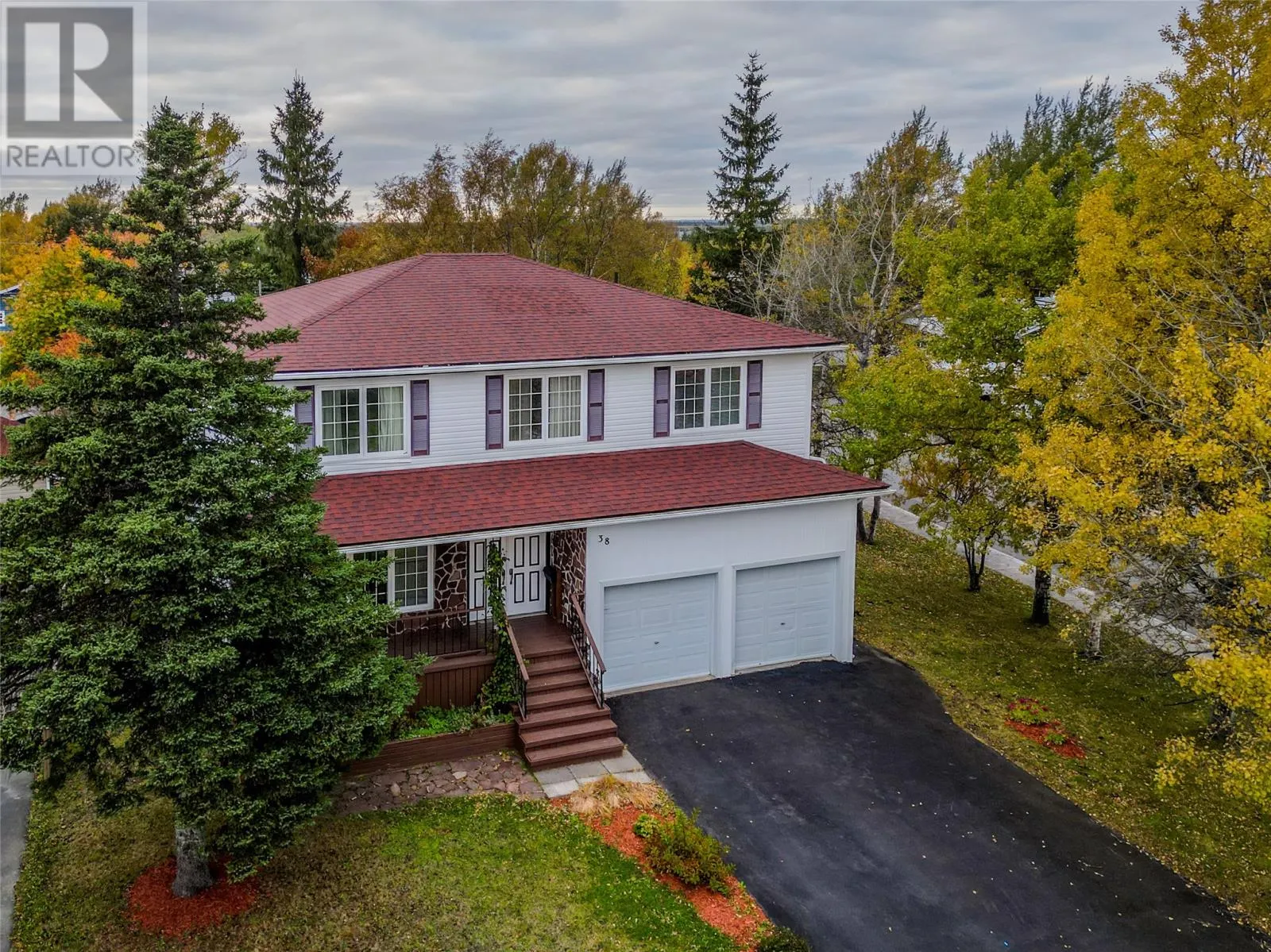 38 Mollison Crescent