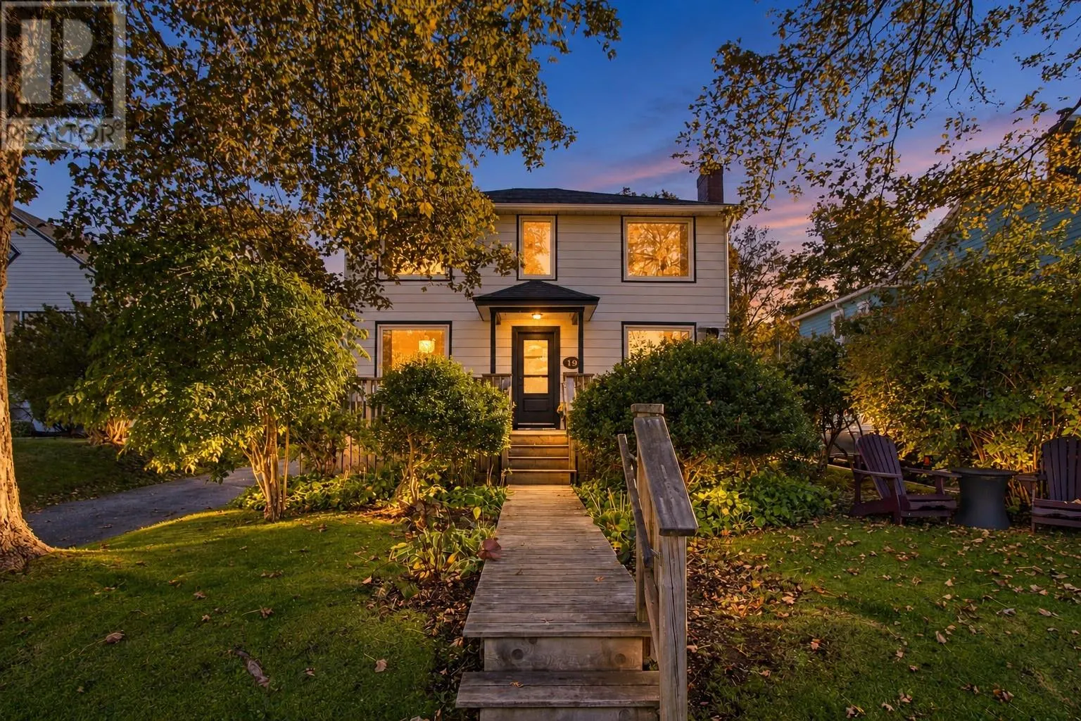 19 Long Pond Road