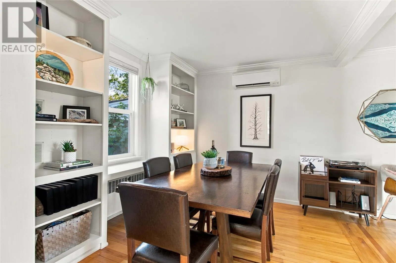 19 Long Pond Road